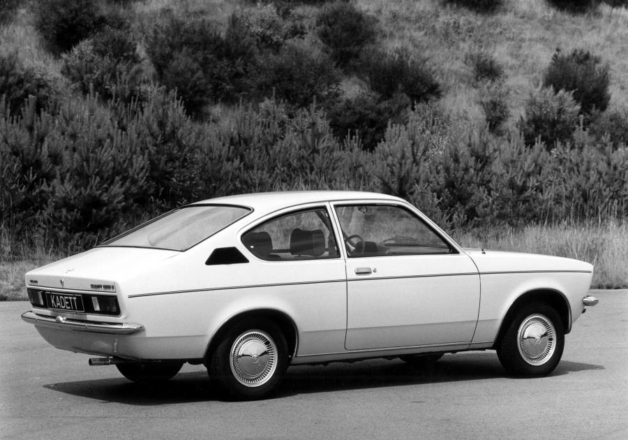  Opel Kadett Coupe 1973 года  (фото 3 из 11)